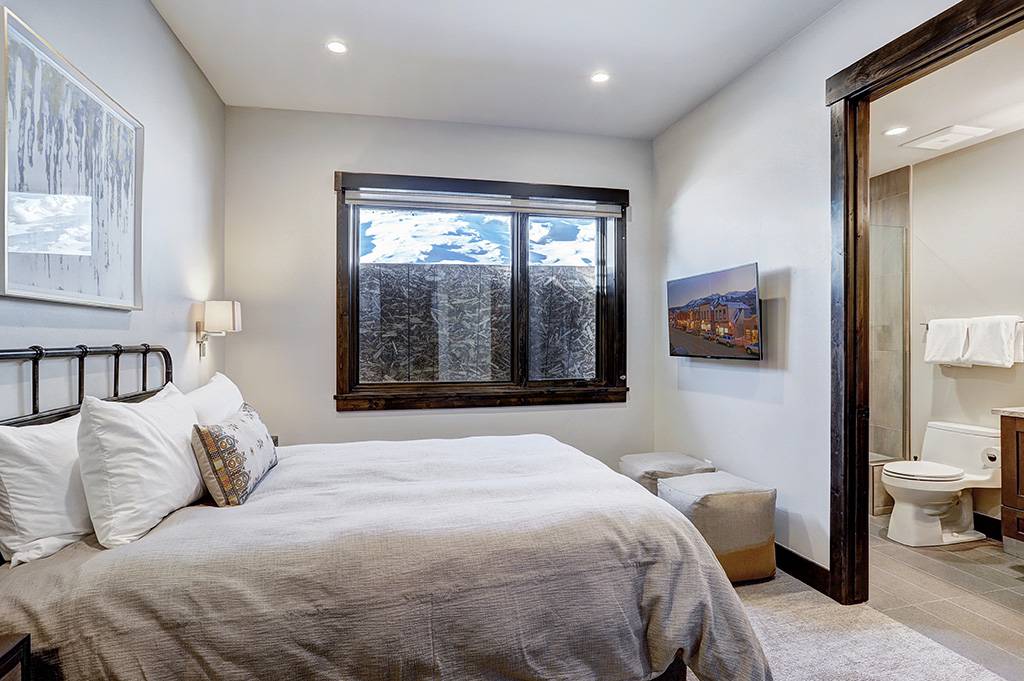 Bedroom, Wintours Leap, Breckenridge Vacation Rental Bedroom, Wintours Leap, Breckenridge Vacation Rental