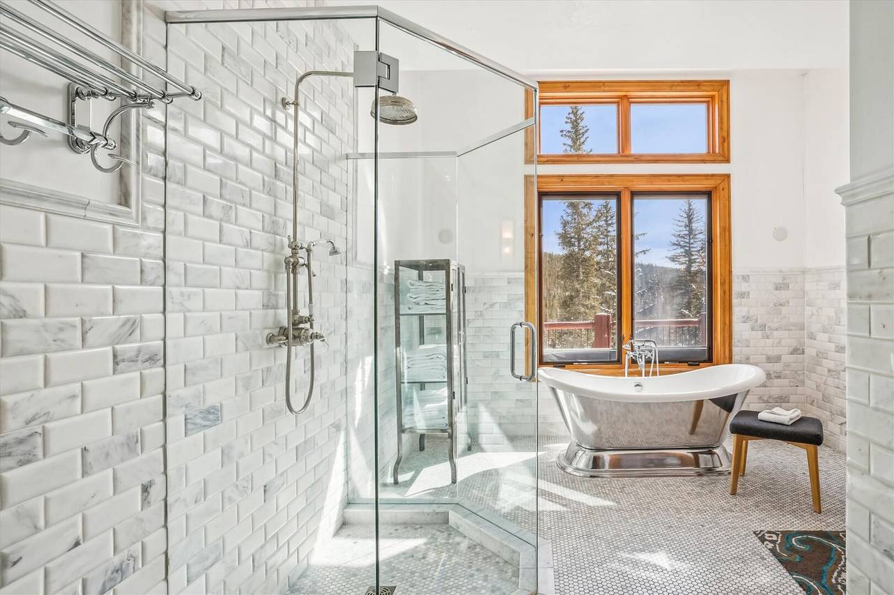 Bathroom - Clowsgill Holme Breckenridge Vacation Rental Bathroom - Clowsgill Holme Breckenridge Vacation Rental