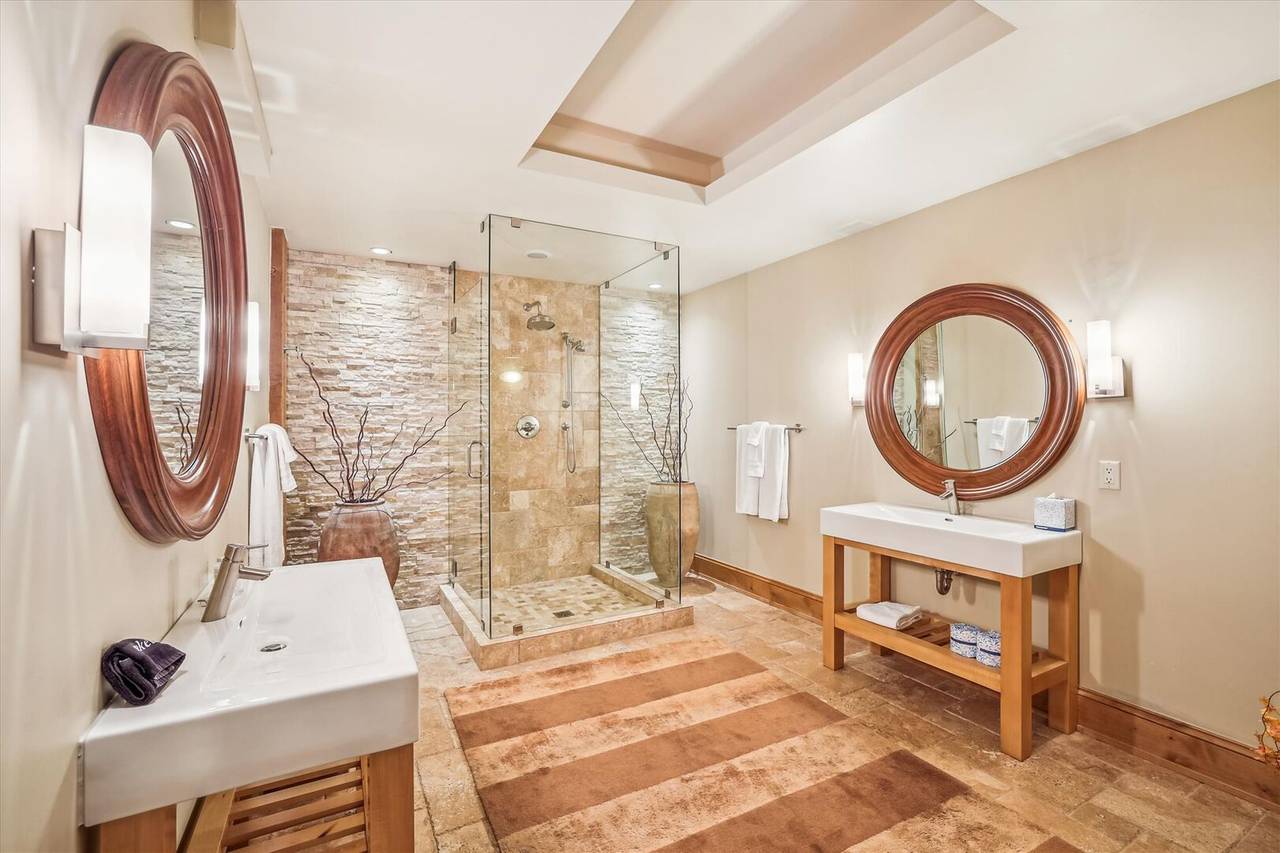 Bathroom - Clowsgill Holme Breckenridge Vacation Rental Bathroom - Clowsgill Holme Breckenridge Vacation Rental