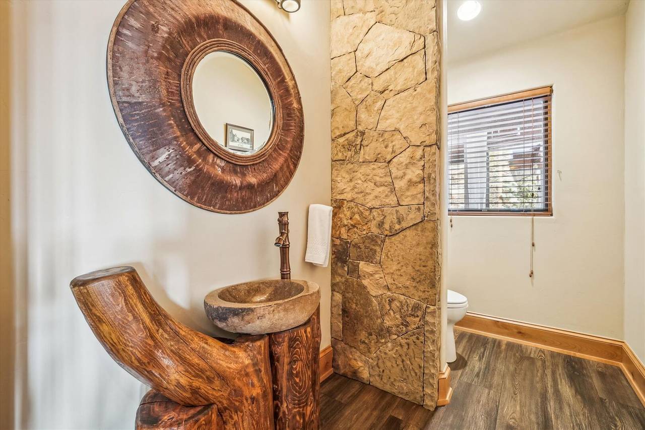 Bathroom - Clowsgill Holme Breckenridge Vacation Rental Bathroom - Clowsgill Holme Breckenridge Vacation Rental