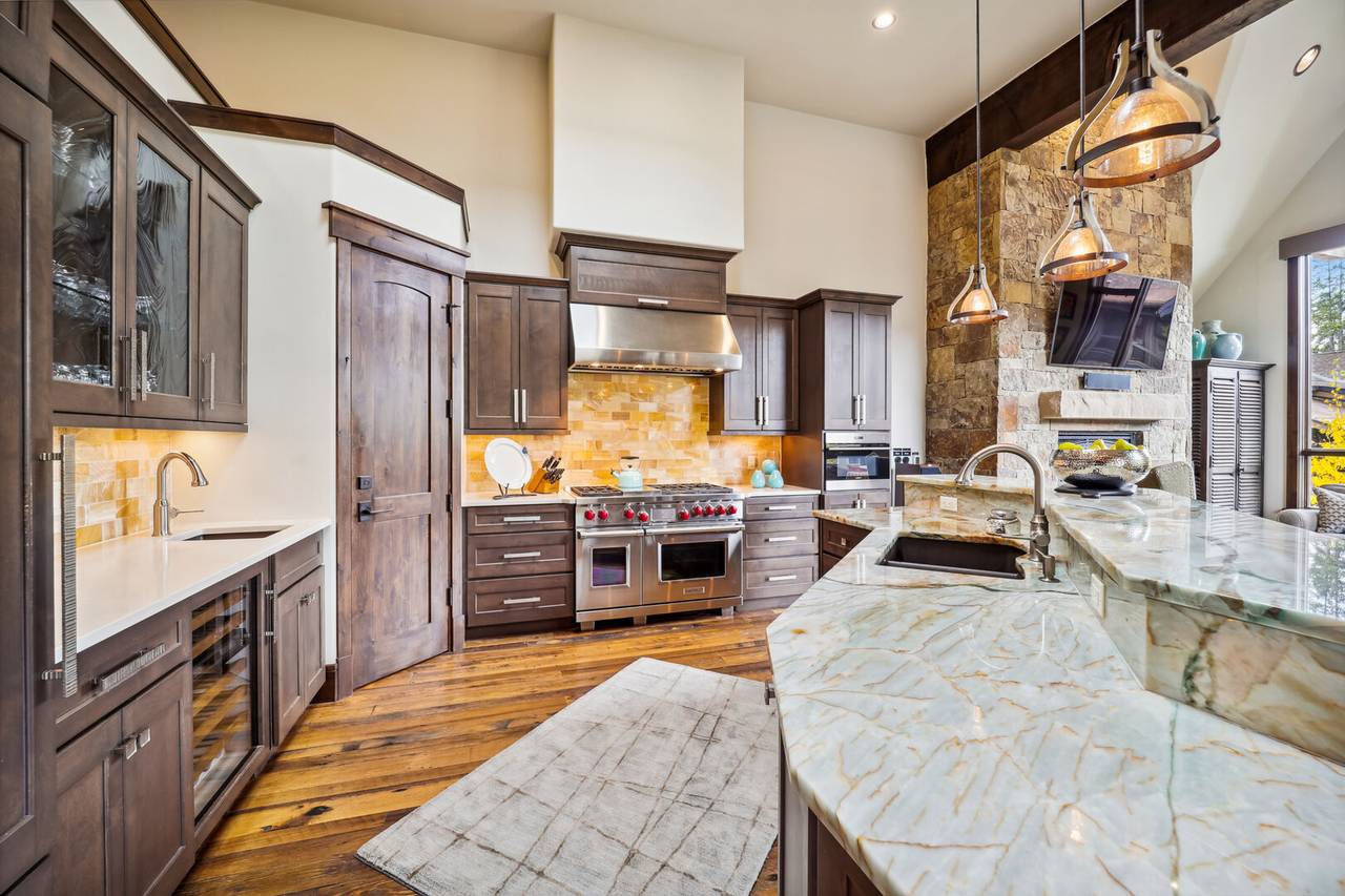 Kitchen - Highwoods at Shock Hill - Breckenridge Vacation Rental Kitchen - Highwoods at Shock Hill - Breckenridge Vacation Rental