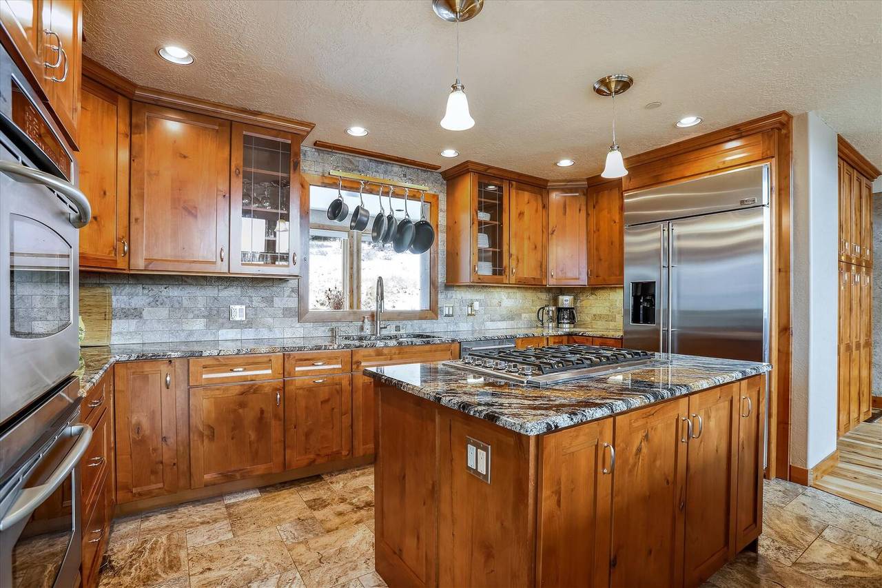 Kitchen - Rounds Retreat - Breckenridge Vacation Rental Kitchen - Rounds Retreat - Breckenridge Vacation Rental