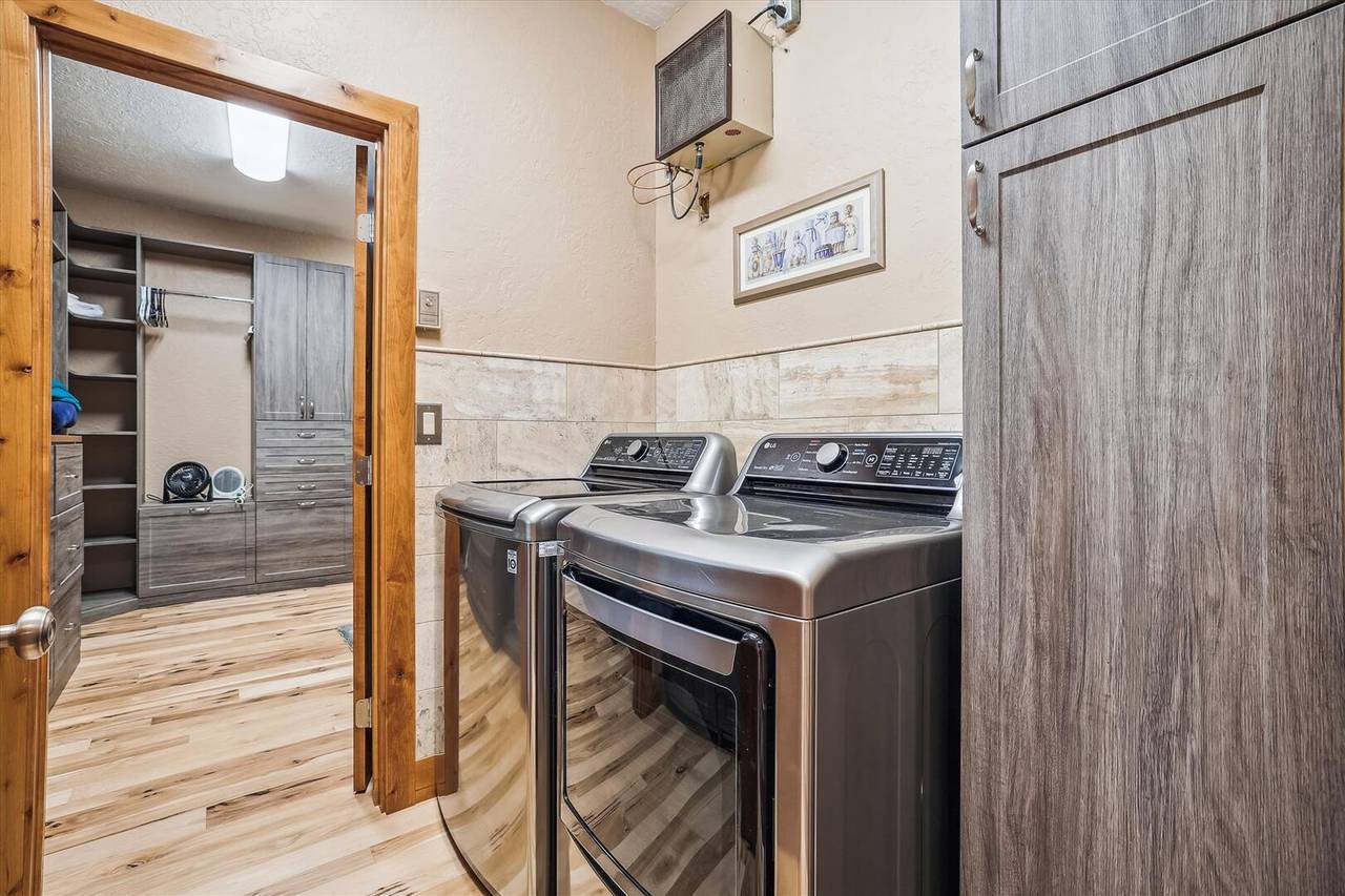 Laundry - Rounds Retreat - Breckenridge Vacation Rental Laundry - Rounds Retreat - Breckenridge Vacation Rental