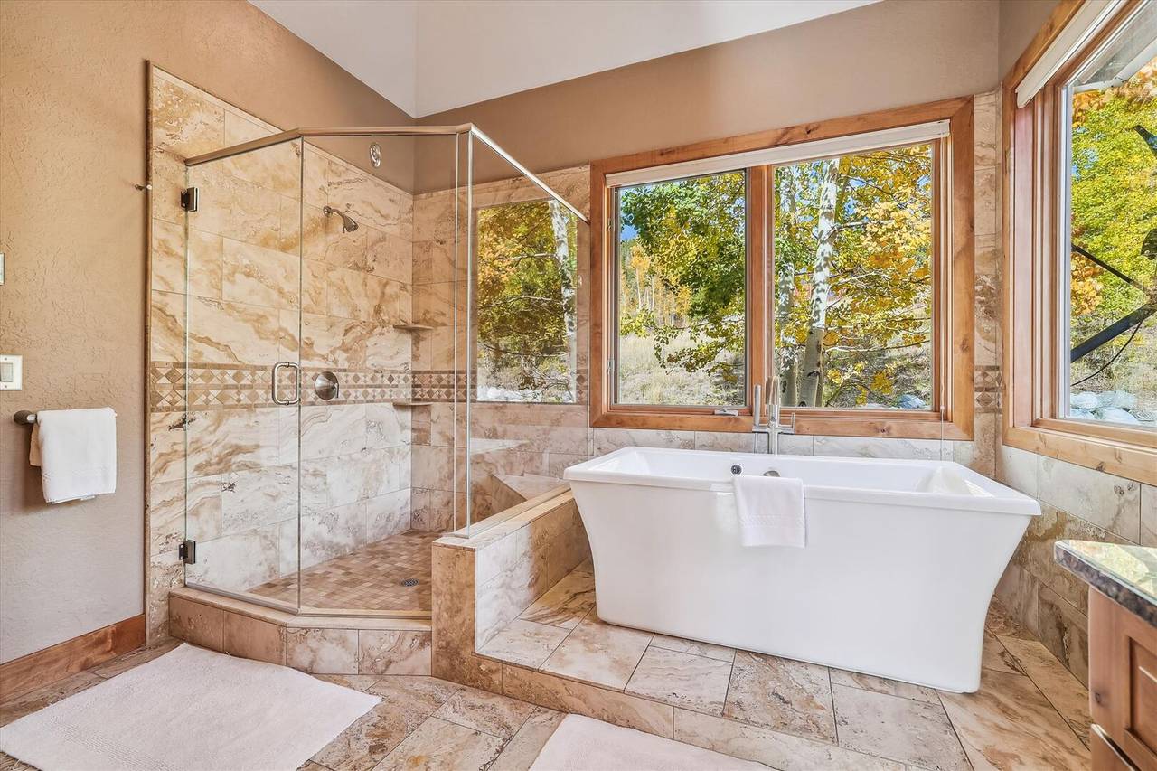 Bathroom - Rounds Retreat - Breckenridge Vacation Rental Bathroom - Rounds Retreat - Breckenridge Vacation Rental