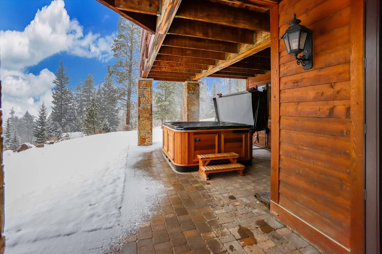 Patio - Rounds Retreat - Breckenridge Vacation Rental Patio - Rounds Retreat - Breckenridge Vacation Rental