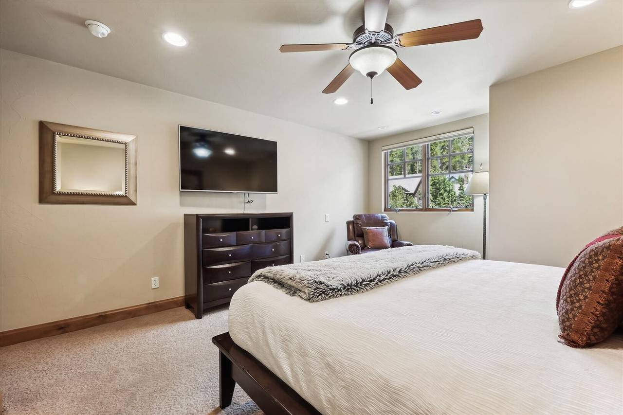 Bedroom, Snow Mansion, Breckenridge Vacation Rental Bedroom, Snow Mansion, Breckenridge Vacation Rental