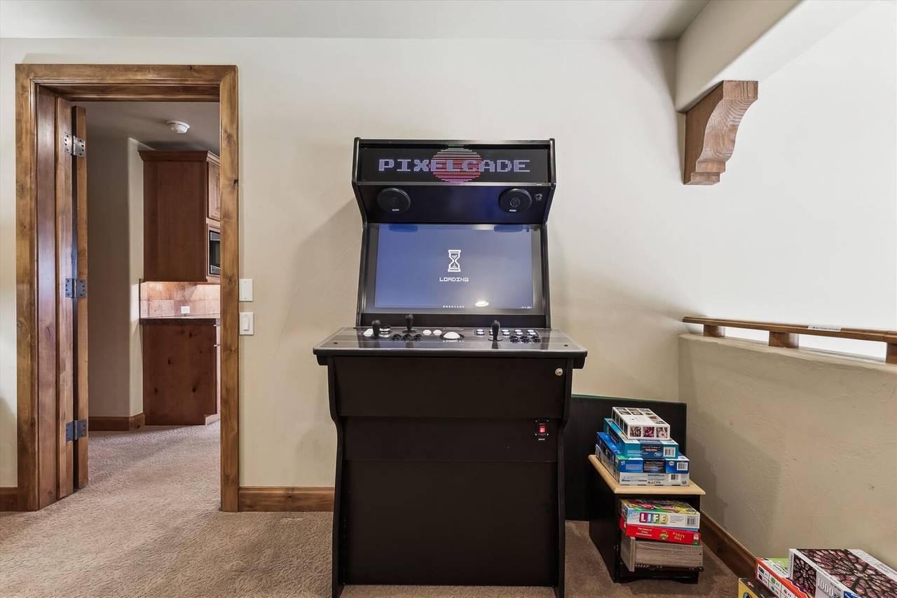 Family Room, Snow Mansion, Breckenridge Vacation Rental Family Room, Snow Mansion, Breckenridge Vacation Rental