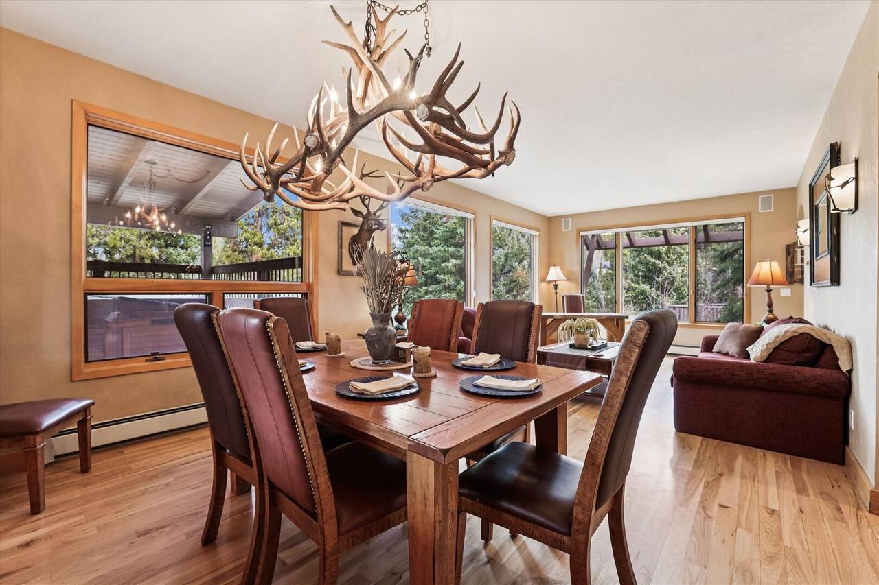 Dining Area - Thin Air Inn - Breckenridge Vacation Rental Dining Area - Thin Air Inn - Breckenridge Vacation Rental