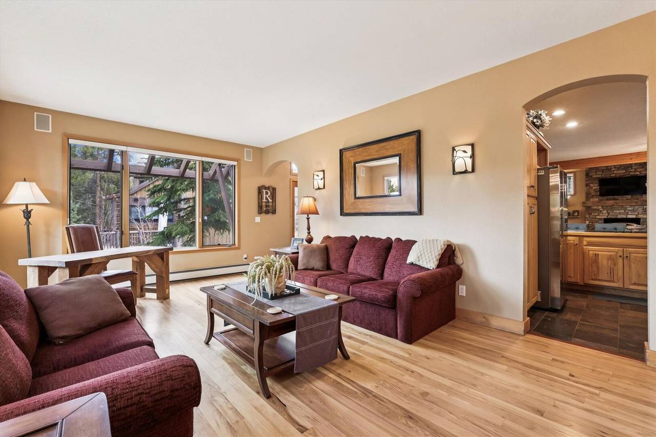 Living Area - Thin Air Inn - Breckenridge Vacation Rental Living Area - Thin Air Inn - Breckenridge Vacation Rental