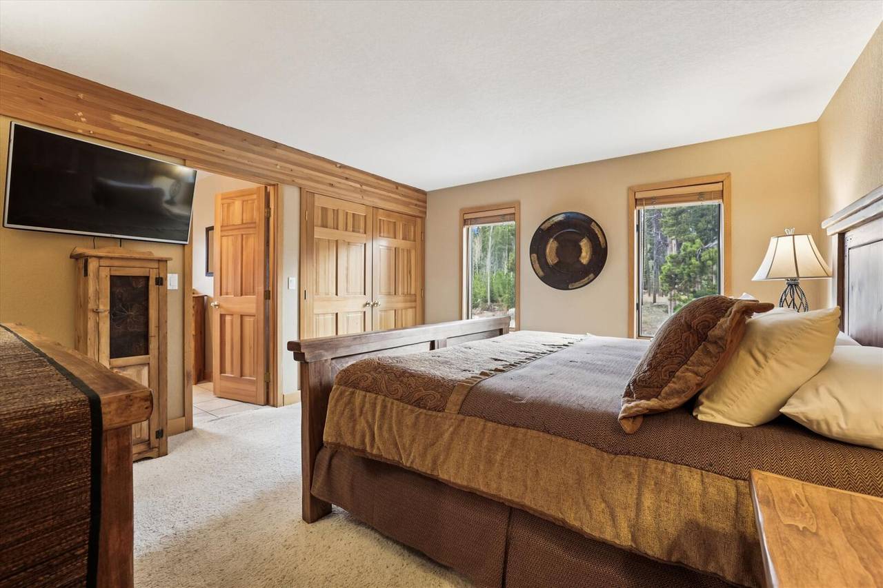 Bedroom - Thin Air Inn - Breckenridge Vacation Rental Bedroom - Thin Air Inn - Breckenridge Vacation Rental