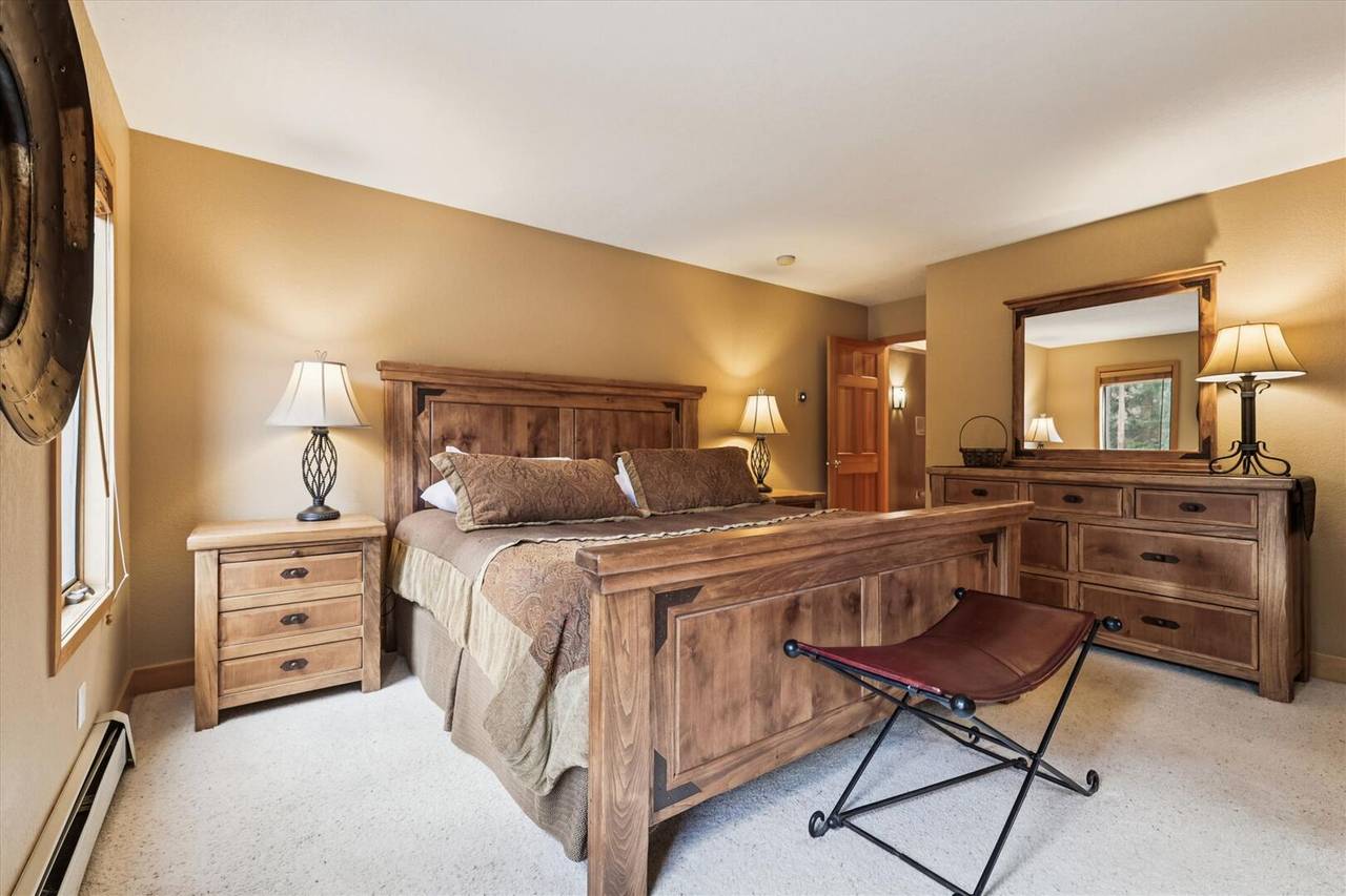 Bedroom - Thin Air Inn - Breckenridge Vacation Rental Bedroom - Thin Air Inn - Breckenridge Vacation Rental