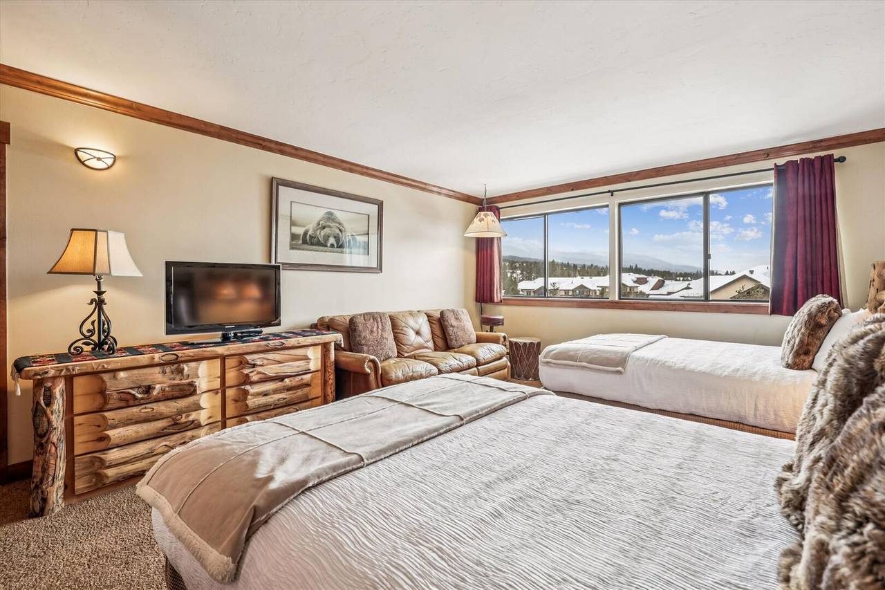 Bedroom - Beaver Run Peak 9 Penthouse - Breckenridge Vacation Rental Bedroom - Beaver Run Peak 9 Penthouse - Breckenridge Vacation Rental