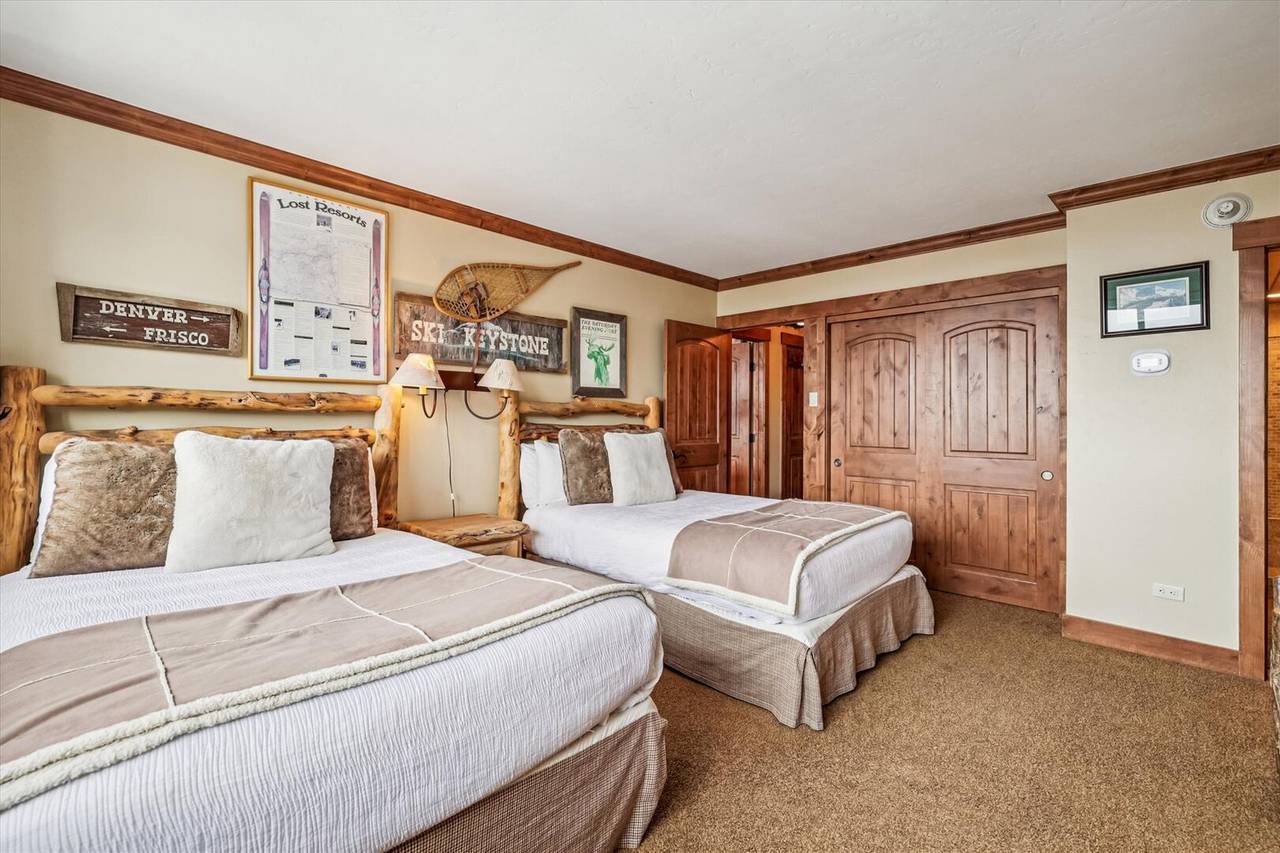 Bedroom - Beaver Run Peak 9 Penthouse - Breckenridge Vacation Rental Bedroom - Beaver Run Peak 9 Penthouse - Breckenridge Vacation Rental