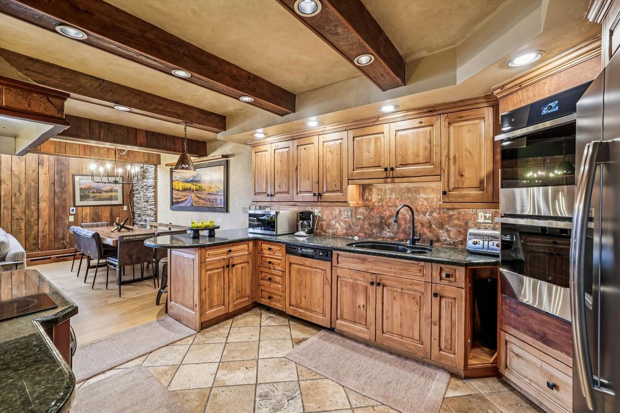 Kitchen - Beaver Run Peak 9 Penthouse - Breckenridge Vacation Rental Kitchen - Beaver Run Peak 9 Penthouse - Breckenridge Vacation Rental