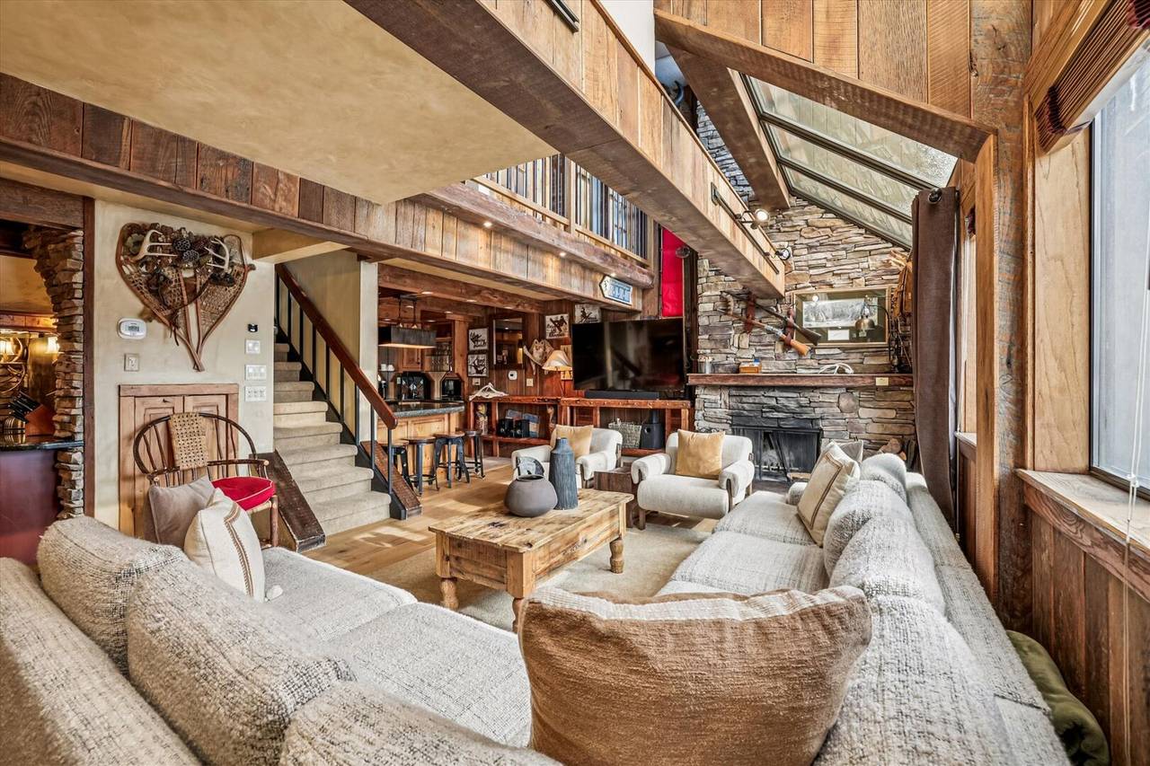 Living Area - Beaver Run Peak 9 Penthouse - Breckenridge Vacation Rental Living Area - Beaver Run Peak 9 Penthouse - Breckenridge Vacation Rental