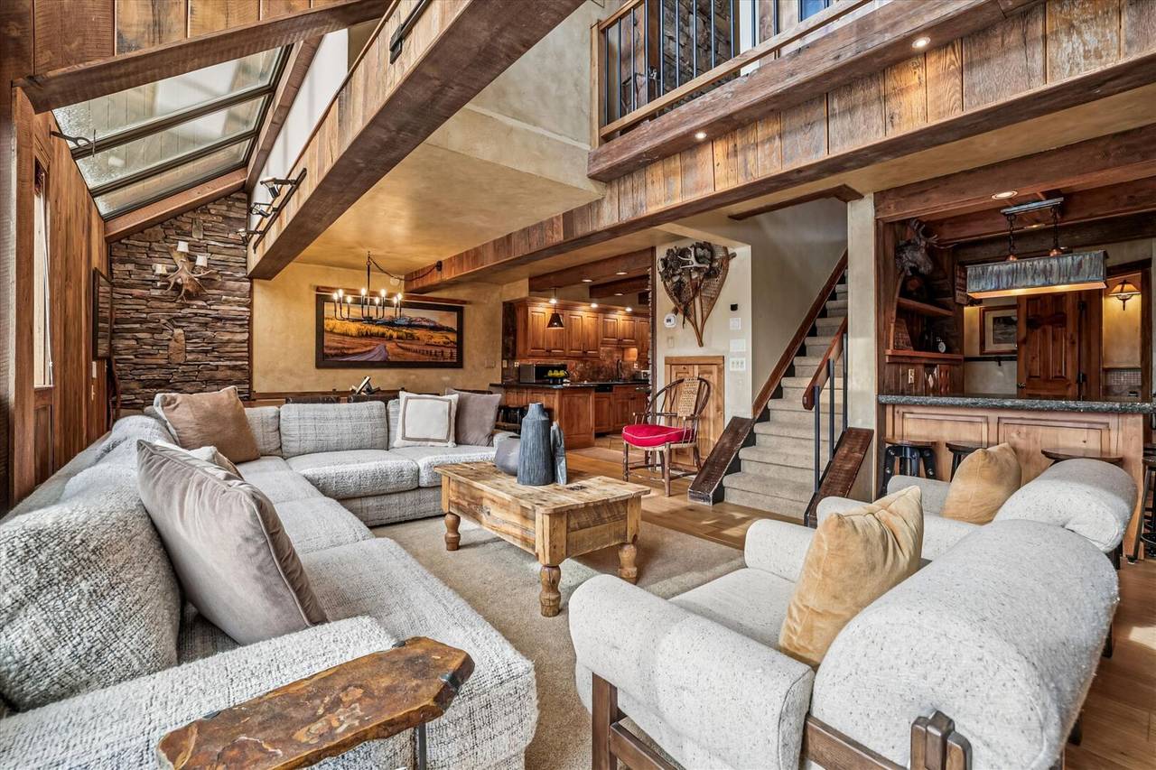 Living Area - Beaver Run Peak 9 Penthouse - Breckenridge Vacation Rental Living Area - Beaver Run Peak 9 Penthouse - Breckenridge Vacation Rental