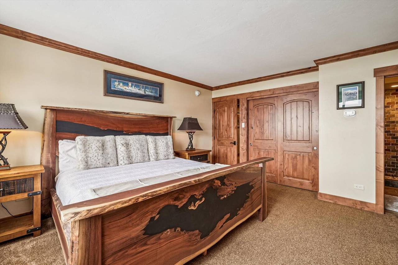 Bedroom - Beaver Run Peak 9 Penthouse - Breckenridge Vacation Rental Bedroom - Beaver Run Peak 9 Penthouse - Breckenridge Vacation Rental