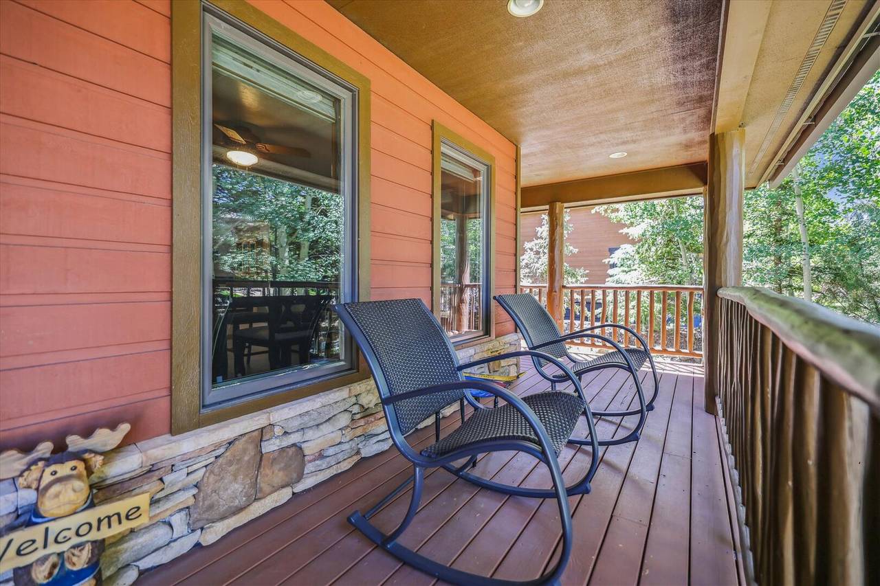 Deck - Legend Lake Lookout - Silverthorne Vacation Rental Deck - Legend Lake Lookout - Silverthorne Vacation Rental