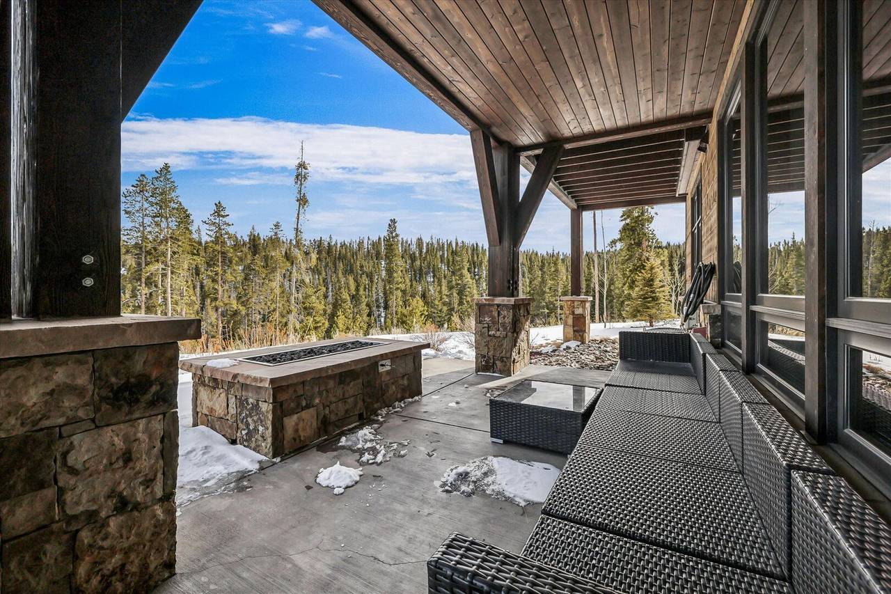 Deck/Patio - Barton Creek Vista Breckenridge Vacation Rental Deck/Patio - Barton Creek Vista Breckenridge Vacation Rental