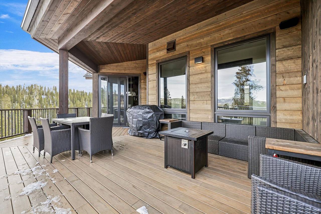 Deck/Patio - Barton Creek Vista Breckenridge Vacation Rental Deck/Patio - Barton Creek Vista Breckenridge Vacation Rental