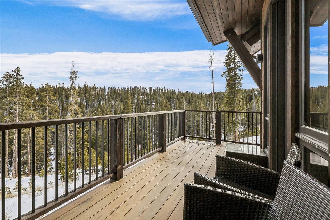 Deck/Patio - Barton Creek Vista Breckenridge Vacation Rental Deck/Patio - Barton Creek Vista Breckenridge Vacation Rental