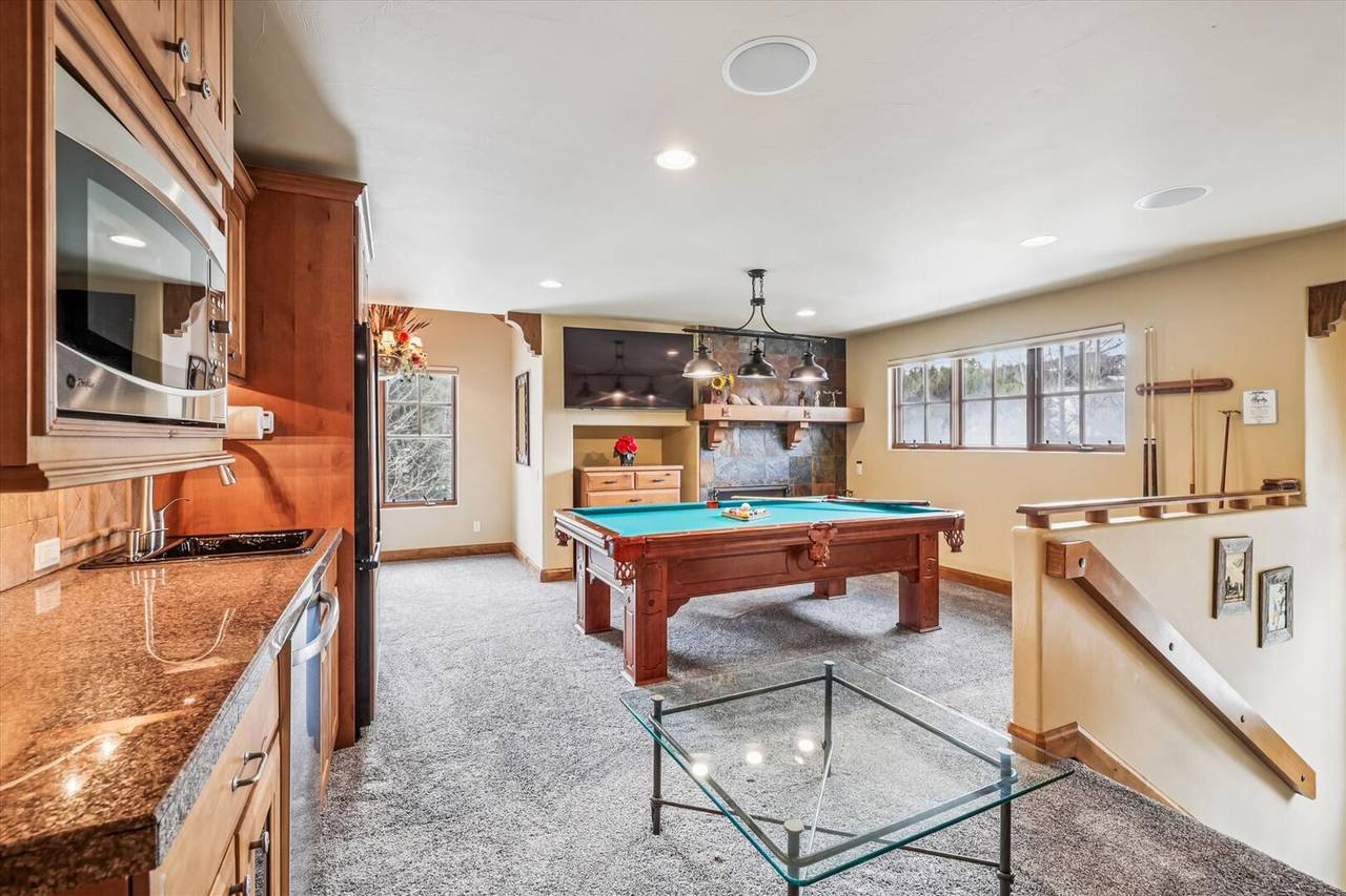 Family Room, Snow Mansion, Breckenridge Vacation Rental Family Room, Snow Mansion, Breckenridge Vacation Rental