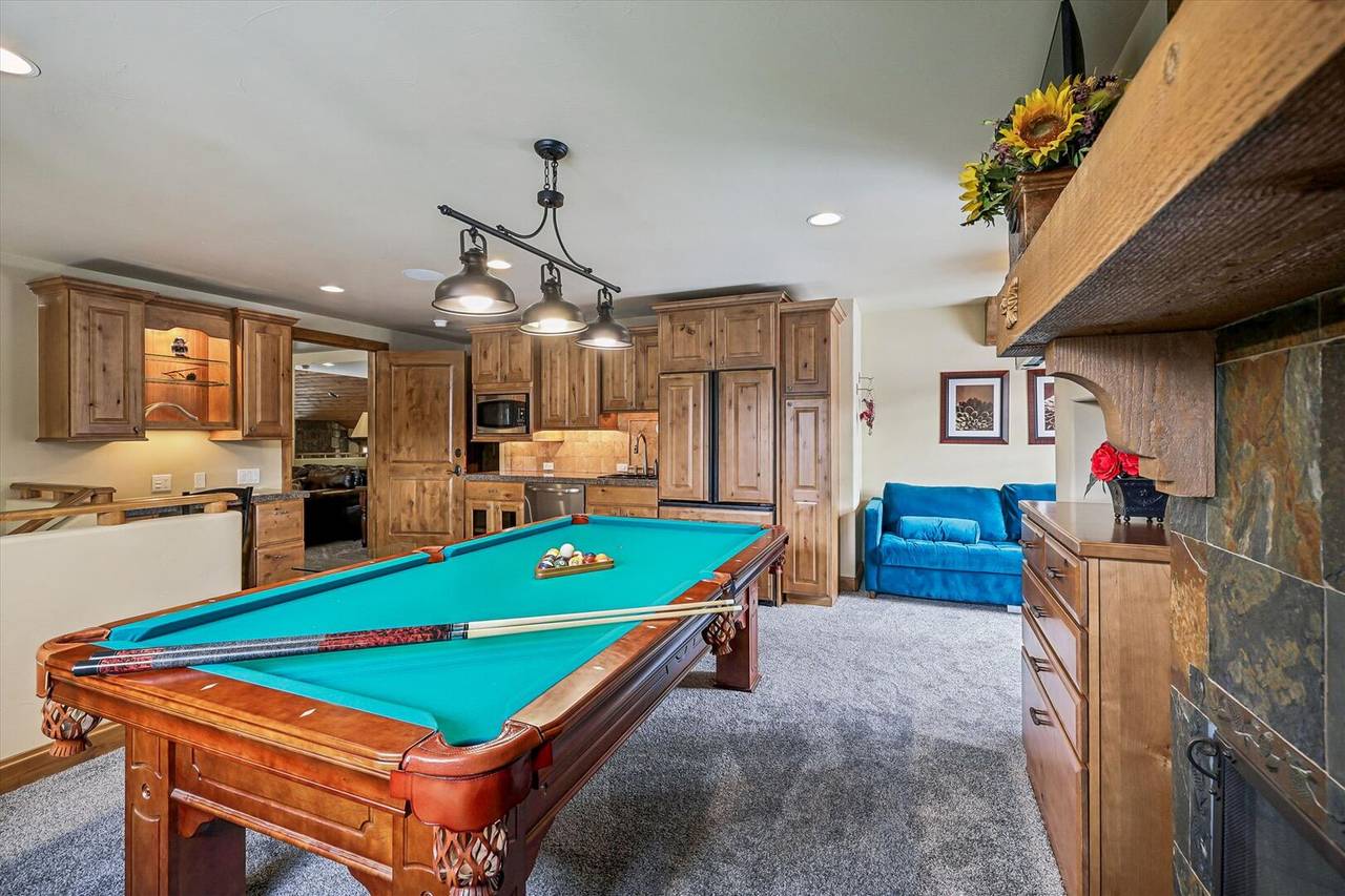 Family Room, Snow Mansion, Breckenridge Vacation Rental Family Room, Snow Mansion, Breckenridge Vacation Rental