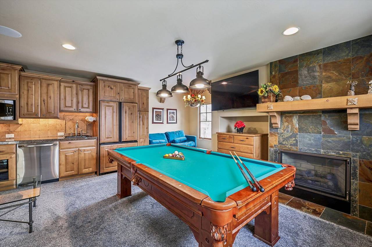 Family Room, Snow Mansion, Breckenridge Vacation Rental Family Room, Snow Mansion, Breckenridge Vacation Rental