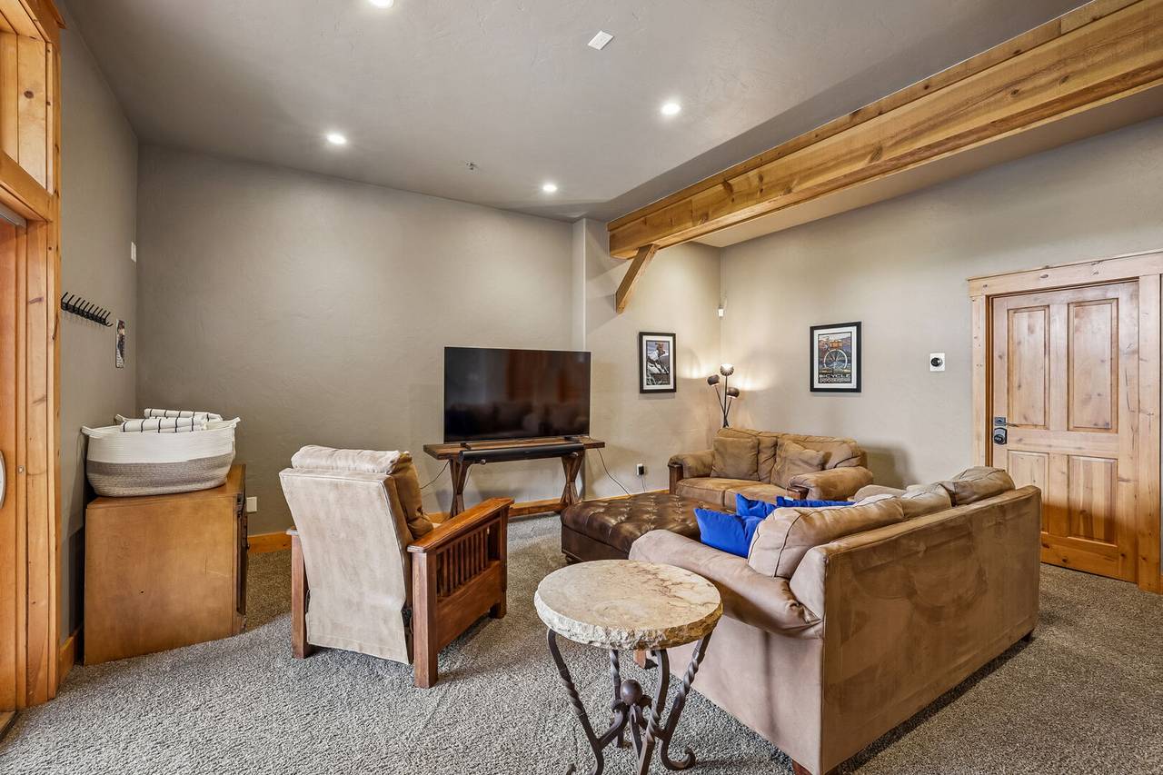 Downstairs Living Area, Swift Getaway, Breckenridge Vacation Rental Downstairs Living Area, Swift Getaway, Breckenridge Vacation Rental