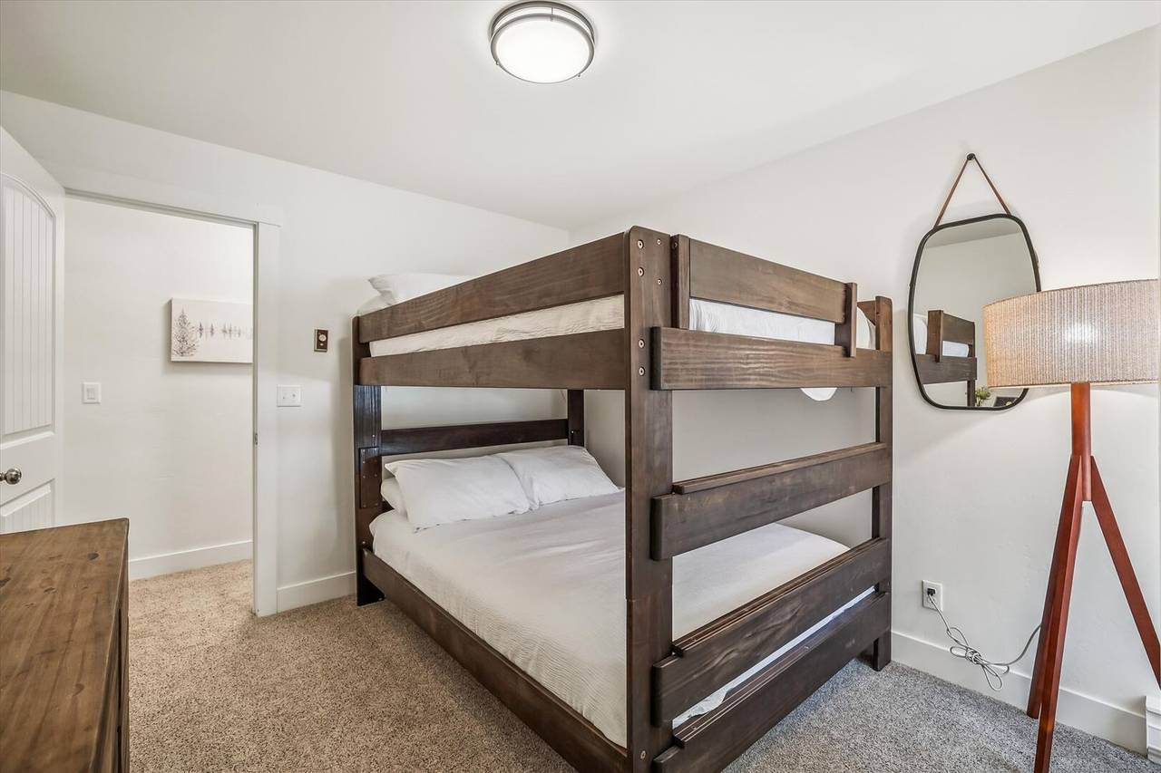 Bedroom - Sundowner II 201 - Breckenridge Vacation Rental Bedroom - Sundowner II 201 - Breckenridge Vacation Rental