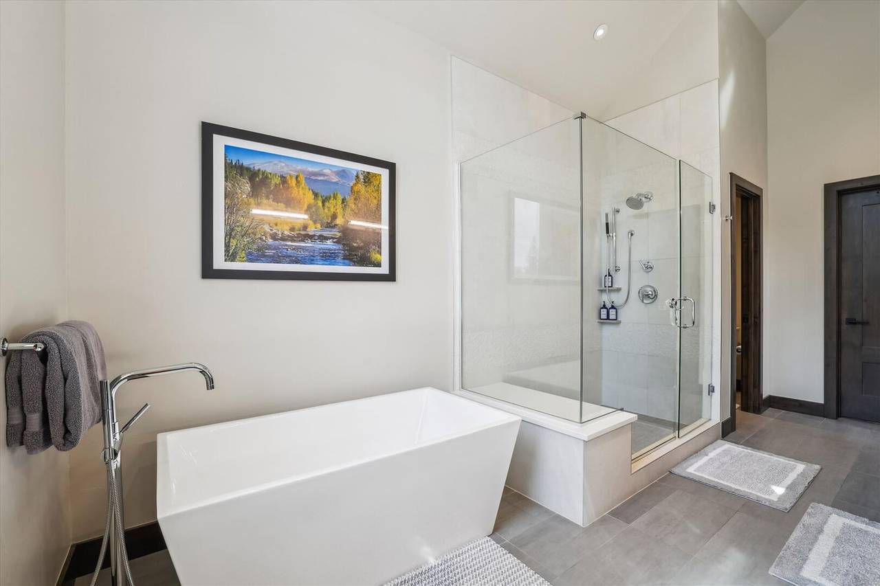 Primary Bathroom - Chateau Breck - Breckenridge Vacation Rental Primary Bathroom - Chateau Breck - Breckenridge Vacation Rental