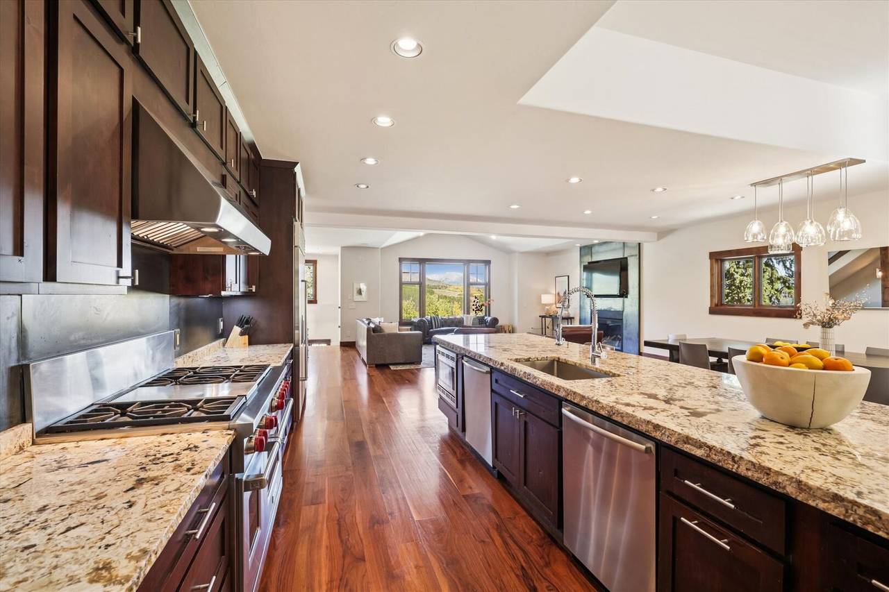 Kitchen - Elevated Escape - Breckenridge Vacation Rental Kitchen - Elevated Escape - Breckenridge Vacation Rental