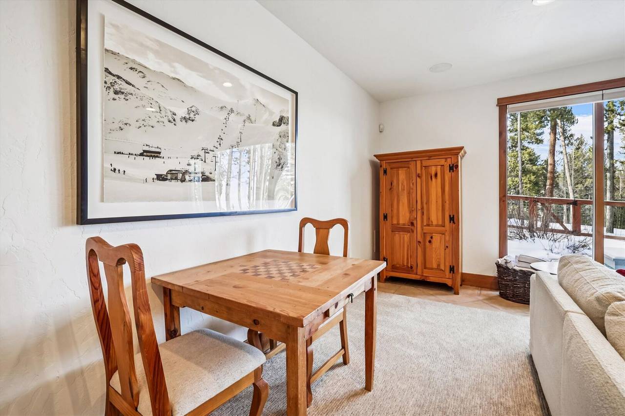 Living Area - Ski Inn - Breckenridge Vacation Rental Living Area - Ski Inn - Breckenridge Vacation Rental