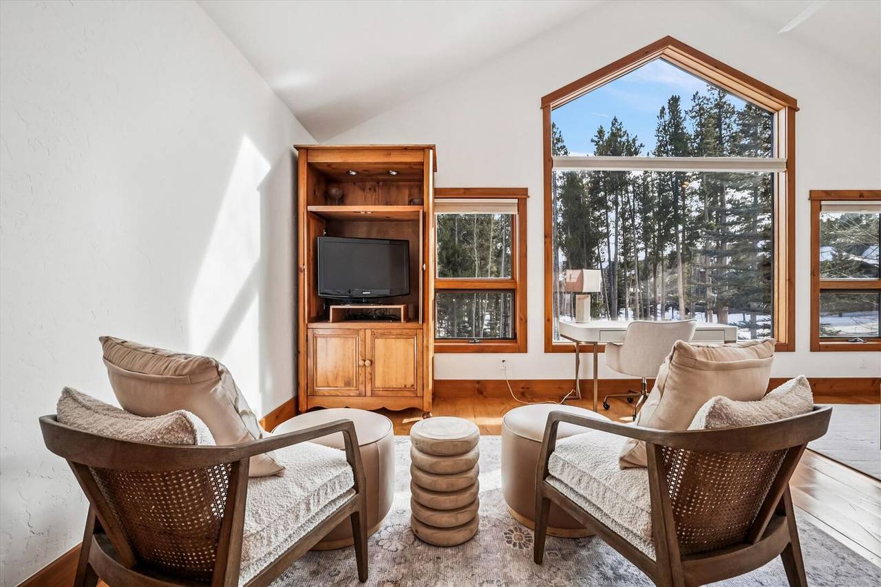 Bedroom - Ski Inn - Breckenridge Vacation Rental Bedroom - Ski Inn - Breckenridge Vacation Rental