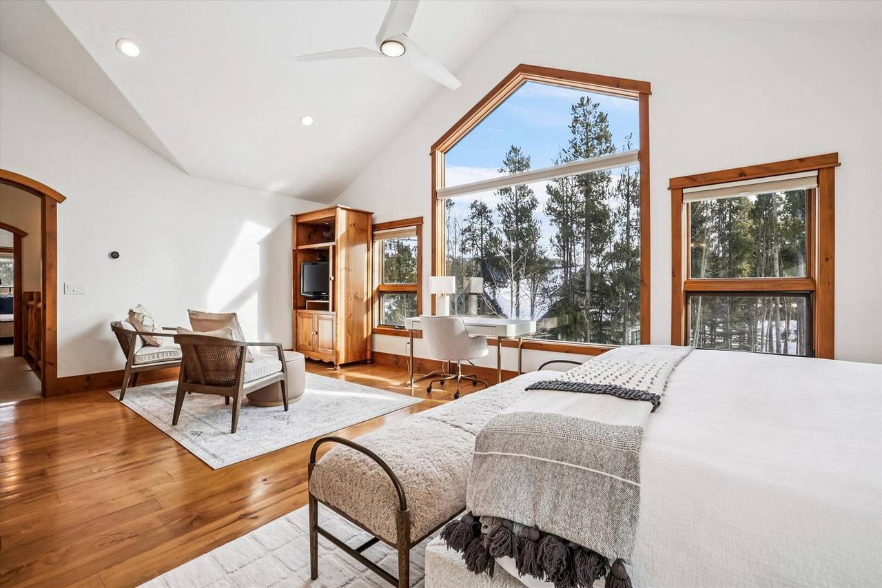 Bedroom - Ski Inn - Breckenridge Vacation Rental Bedroom - Ski Inn - Breckenridge Vacation Rental