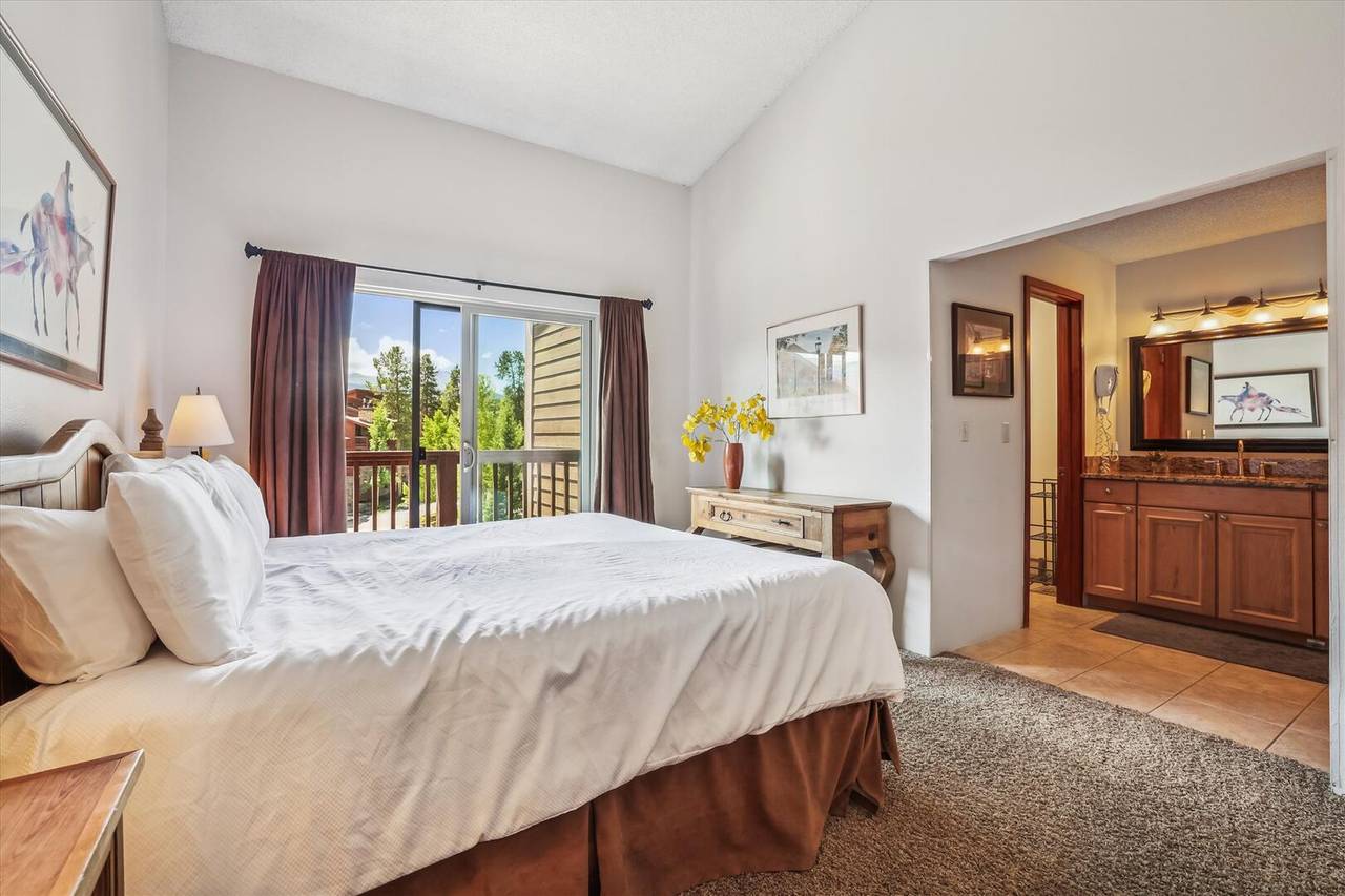 Bedroom - Pine Ridge 11E - Breckenridge Vacation Rental Bedroom - Pine Ridge 11E - Breckenridge Vacation Rental