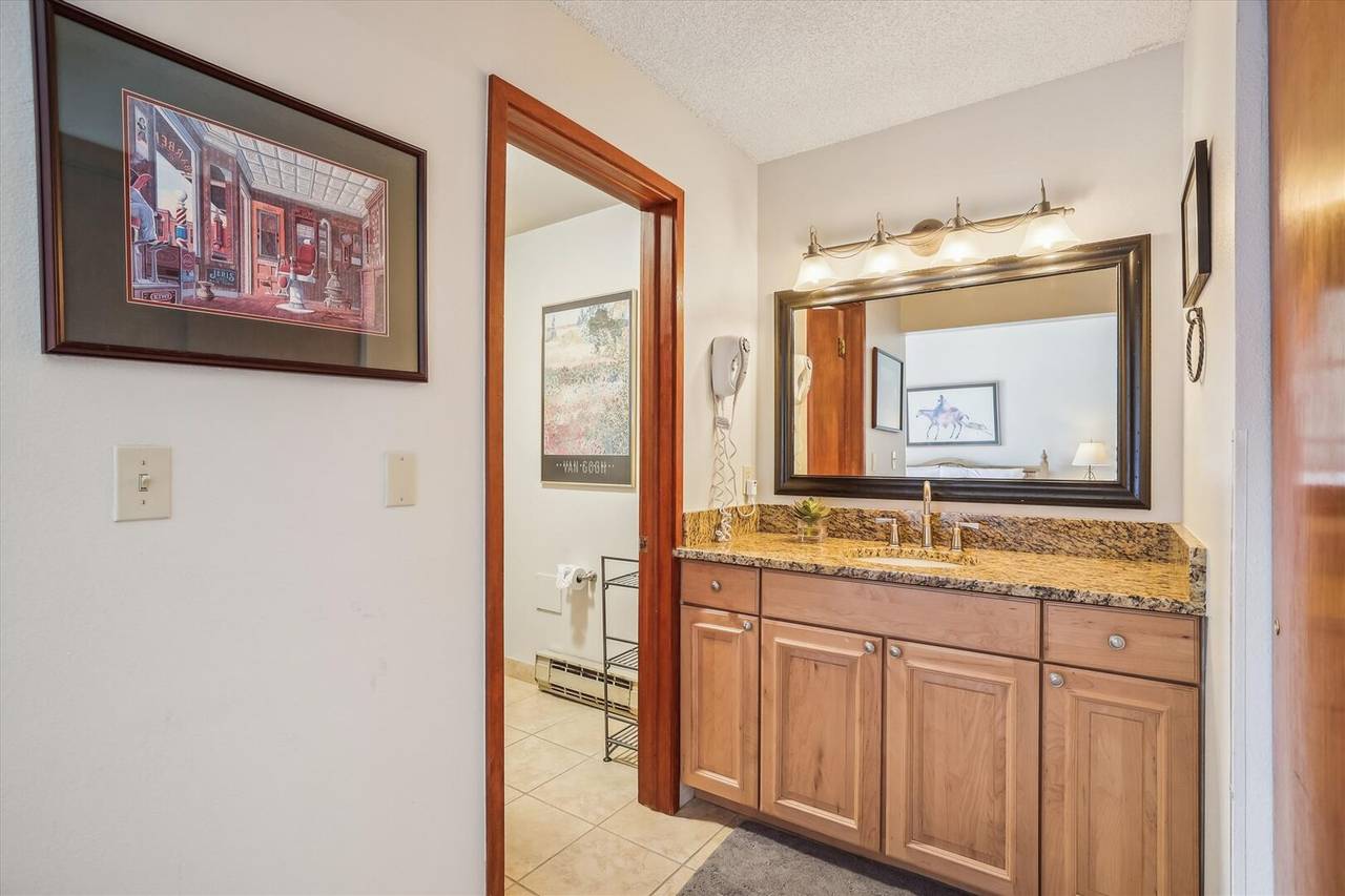 Bathroom - Pine Ridge 11E - Breckenridge Vacation Rental Bathroom - Pine Ridge 11E - Breckenridge Vacation Rental