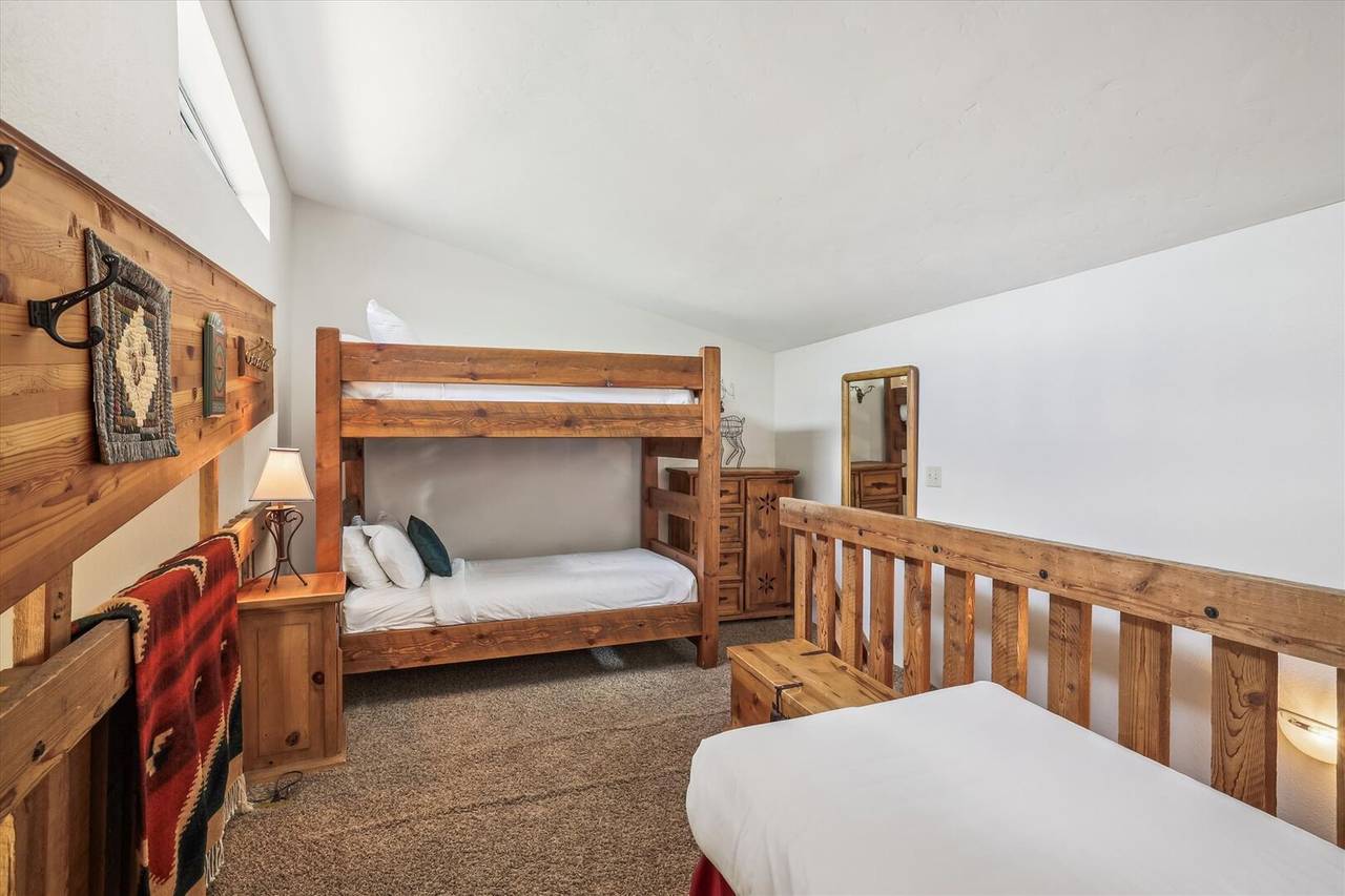 Loft - Pine Ridge 11E - Breckenridge Vacation Rental Loft - Pine Ridge 11E - Breckenridge Vacation Rental