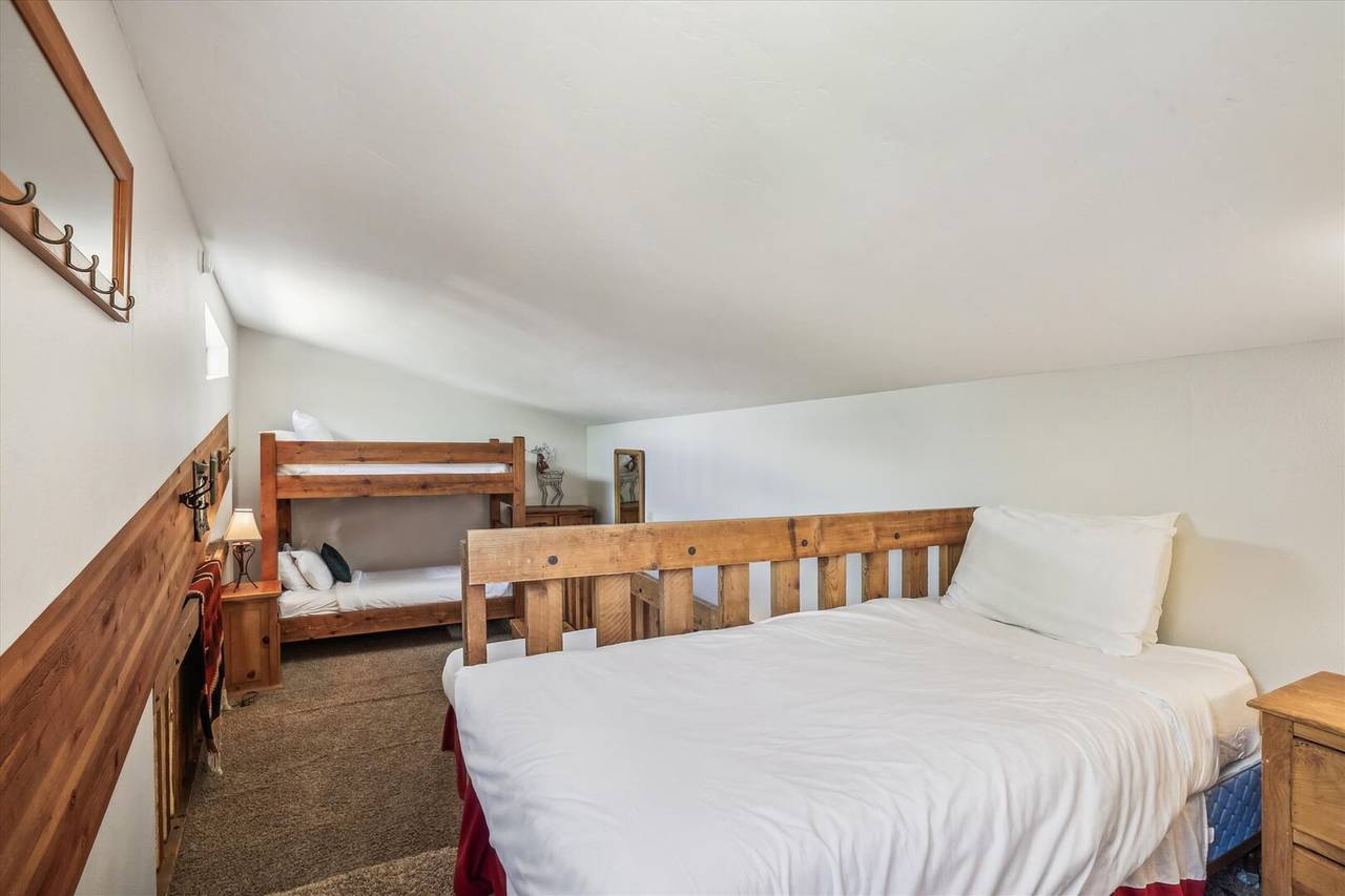 Loft - Pine Ridge 11E - Breckenridge Vacation Rental Loft - Pine Ridge 11E - Breckenridge Vacation Rental