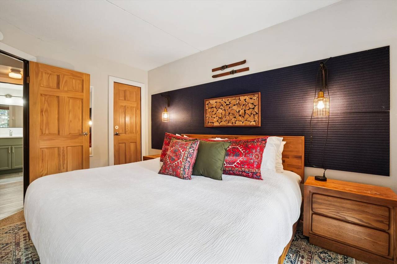 Bedroom - Trails End 216 - Breckenridge Vacation Rental Bedroom - Trails End 216 - Breckenridge Vacation Rental