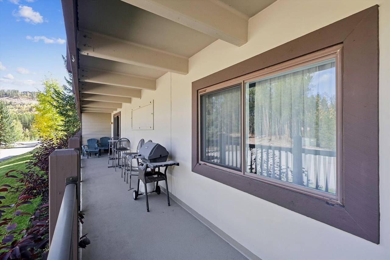Balcony - Ski & Racquet A-G1 - Breckenridge Vacation Rental Balcony - Ski & Racquet A-G1 - Breckenridge Vacation Rental