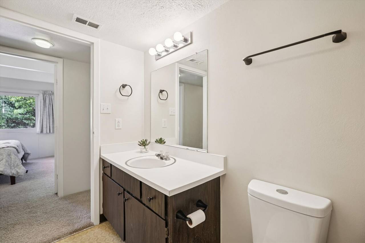 Bathroom - Ski & Racquet A-G1 - Breckenridge Vacation Rental Bathroom - Ski & Racquet A-G1 - Breckenridge Vacation Rental