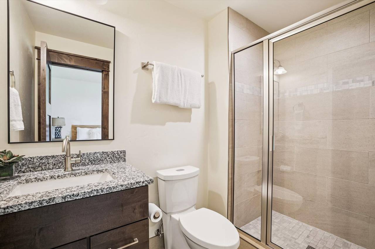 Bathroom - Breck Mountain Getaway - Breckenridge Vacation Rental Bathroom - Breck Mountain Getaway - Breckenridge Vacation Rental