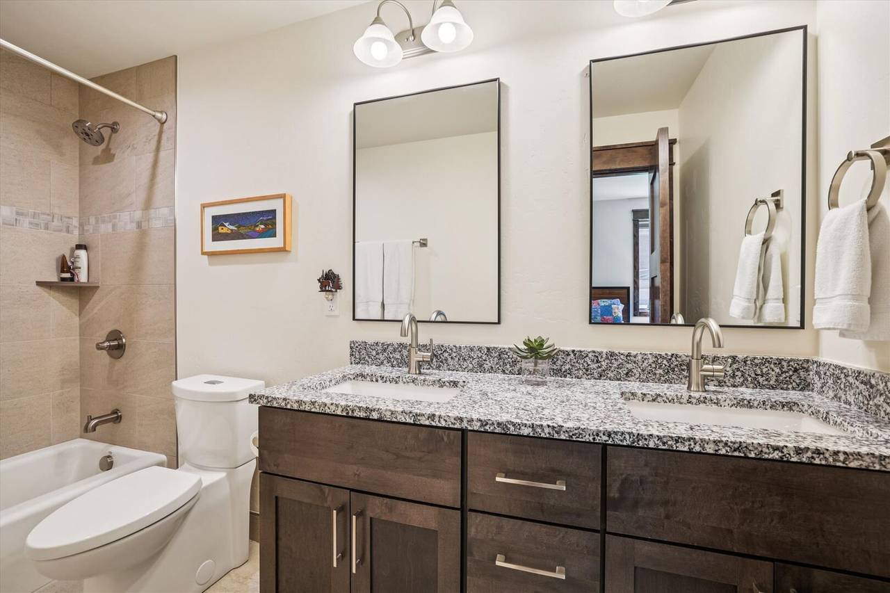 Bathroom - Breck Mountain Getaway - Breckenridge Vacation Rental Bathroom - Breck Mountain Getaway - Breckenridge Vacation Rental