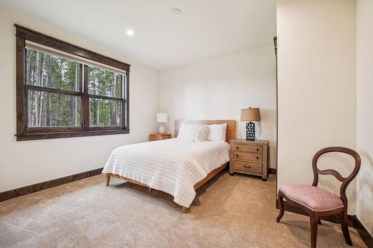 Bedroom - Breck Mountain Getaway - Breckenridge Vacation Rental Bedroom - Breck Mountain Getaway - Breckenridge Vacation Rental