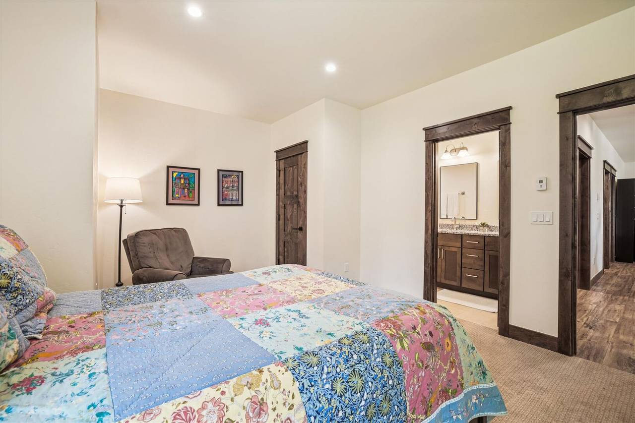 Bedroom - Breck Mountain Getaway - Breckenridge Vacation Rental Bedroom - Breck Mountain Getaway - Breckenridge Vacation Rental