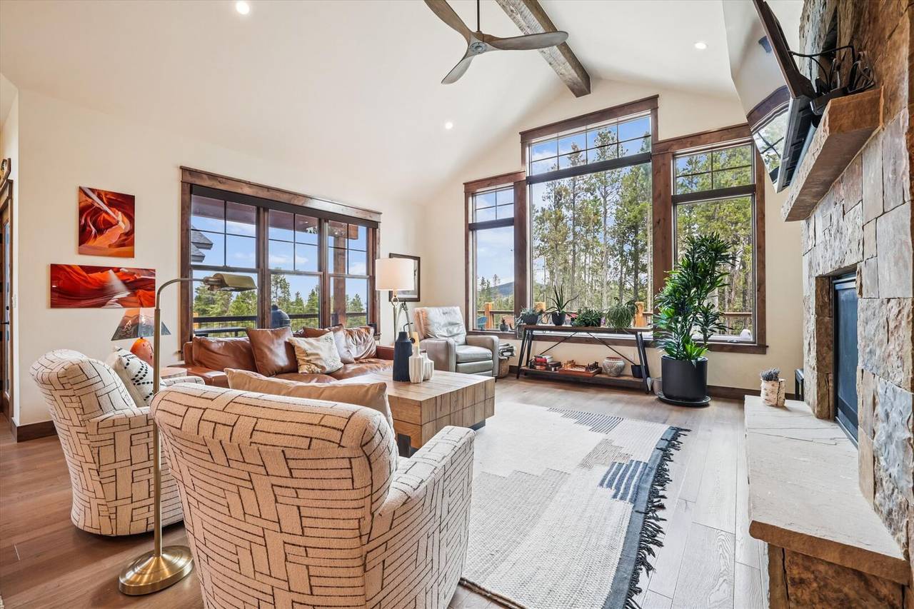 Living Area - Breck Mountain Getaway - Breckenridge Vacation Rental Living Area - Breck Mountain Getaway - Breckenridge Vacation Rental