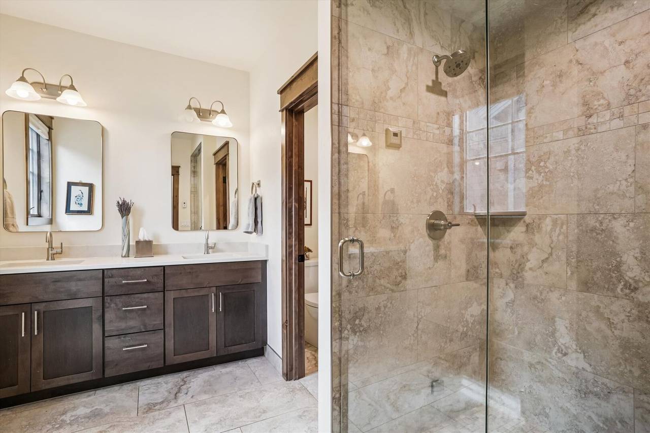 Bathroom - Breck Mountain Getaway - Breckenridge Vacation Rental Bathroom - Breck Mountain Getaway - Breckenridge Vacation Rental