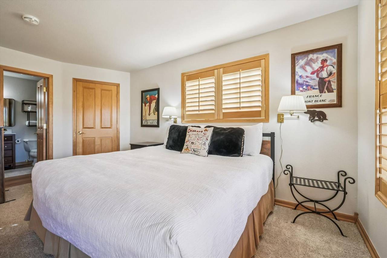 Bedroom - Charter Ridge 22 - Breckenridge Vacation Rental Bedroom - Charter Ridge 22 - Breckenridge Vacation Rental