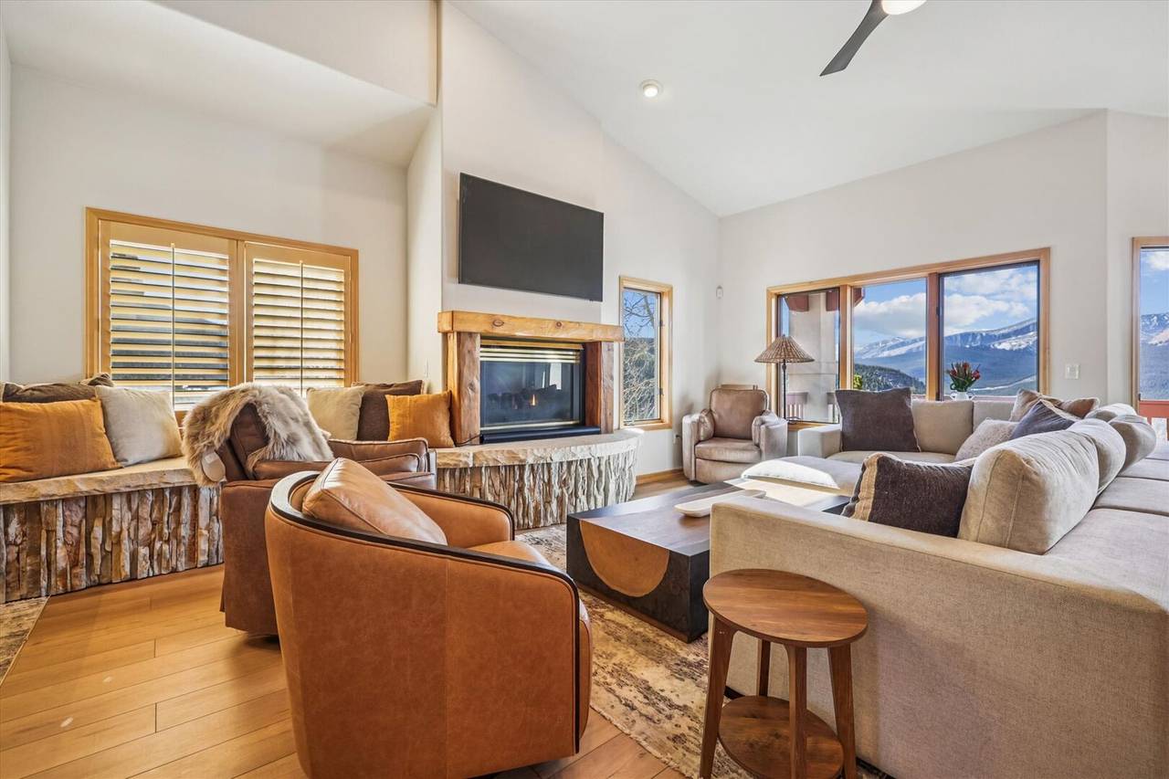 Living Area - Charter Ridge 22 - Breckenridge Vacation Rental Living Area - Charter Ridge 22 - Breckenridge Vacation Rental
